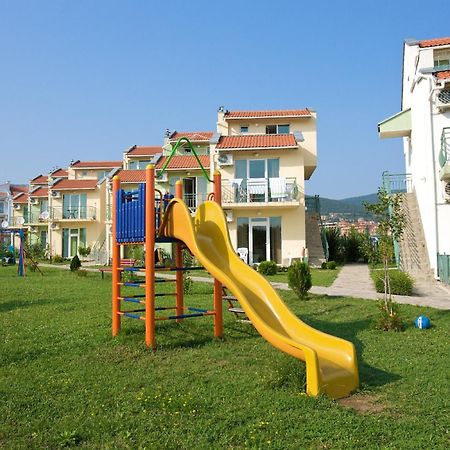 Nushev Hotel Sveti Vlas Buitenkant foto