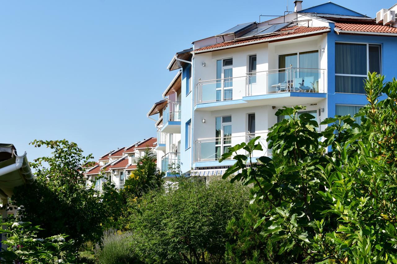 Nushev Hotel Sveti Vlas Buitenkant foto